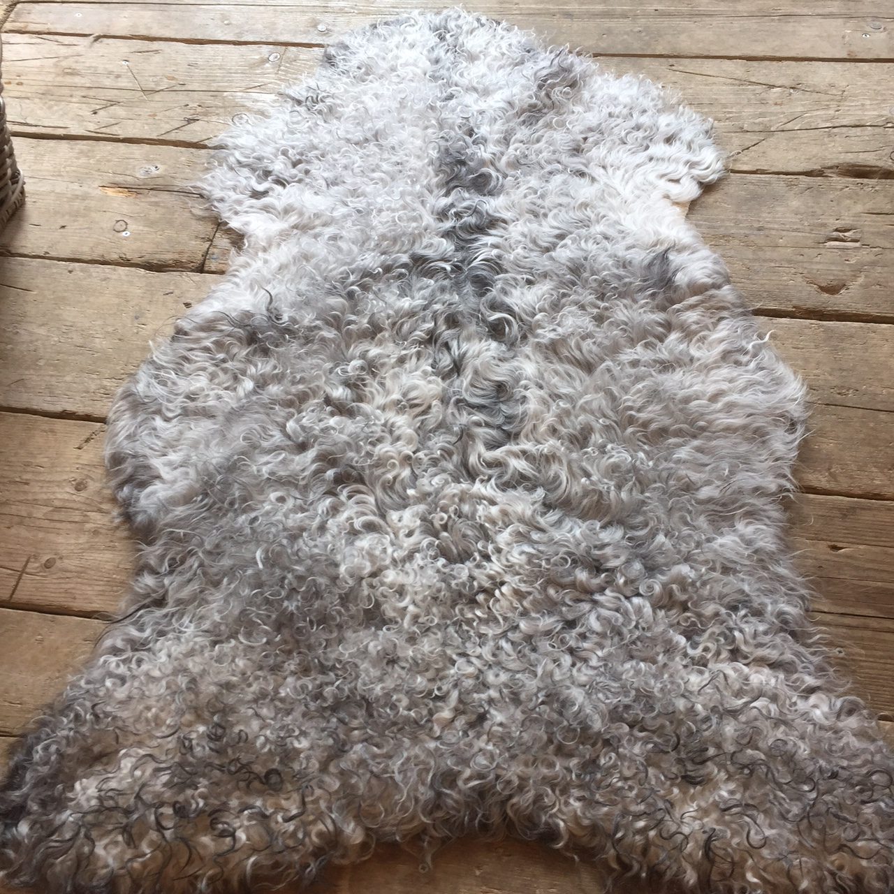 Natural Whit/Cream Gotland Sheepskin
